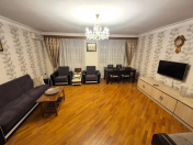 Satılır 2 otaqlı 72 m2 köhnə tikili Dövlət Statistika Komitəsi