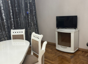 İcarəyə verilir 3 otaqlı 60 m2 yeni tikili Nizami m.