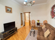 İcarəyə verilir 3 otaqlı 100 m2 köhnə tikili Sahil m.