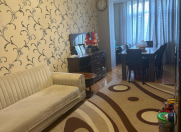 Satılır 4 otaqlı 100 m2 köhnə tikili Həzi Aslanov m.