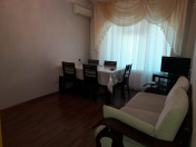 Satılır 3 otaqlı 80 m2 köhnə tikili Həzi Aslanov