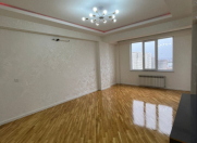 Satılır 3 otaqlı 100 m2 köhnə tikili Azadlıq prospekti m.