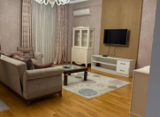 İcarəyə verilir 4 otaqlı 160 m2 yeni tikili Səməd Vurğun parkı