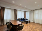 Satılır 4 otaqlı 175 m2 yeni tikili Gənclik m.