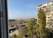 Satılır 2 otaqlı 48 m2 köhnə tikili Xalqlar Dostluğu m.