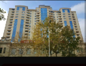 Satılır 4 otaqlı 180 m2 yeni tikili Nərimanov r.