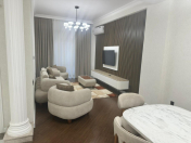 İcarəyə verilir 3 otaqlı 140 m2 yeni tikili 28 May m.