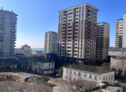 İcarəyə verilir 4 otaqlı 100 m2 yeni tikili Şah İsmayıl Xətai m.