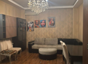 Satılır 3 otaqlı 75 m2 köhnə tikili 28 May m.