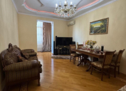 Satılır 2 otaqlı 60 m2 köhnə tikili Nəriman Nərimanov m.