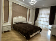 Satılır 3 otaqlı 150 m2 yeni tikili Elmlər Akademiyası m.