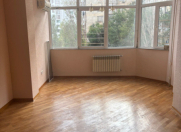 Satılır 2 otaqlı 60 m2 yeni tikili 8 Noyabr m.