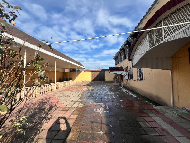 Satılır 5 otaqlı 310 m2 həyət evi Tovuz