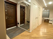 Satılır 3 otaqlı 120 m2 köhnə tikili Nizami m.