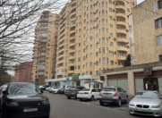 Satılır 4 otaqlı 200 m2 yeni tikili Gənclik m.