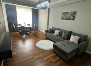 Satılır 3 otaqlı 100 m2 yeni tikili 28 May m.