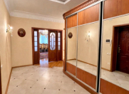 Satılır 3 otaqlı 167 m2 yeni tikili Gənclik m.