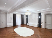 Satılır 3 otaqlı 140 m2 yeni tikili Gənclik m.