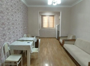 Satılır 3 otaqlı 56 m2 köhnə tikili Memar Əcəmi m.