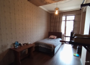 Satılır 4 otaqlı 120 m2 yeni tikili 28 May m.