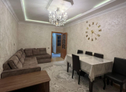 Satılır 5 otaqlı 120 m2 köhnə tikili Xalqlar Dostluğu m.