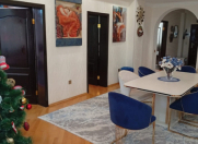 Satılır 3 otaqlı 135 m2 yeni tikili Yasamal r.