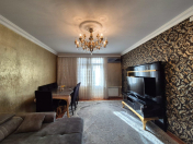 Satılır 3 otaqlı 90 m2 köhnə tikili Nəriman Nərimanov m.