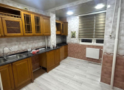 Satılır 3 otaqlı 80 m2 köhnə tikili Əhmədli m.