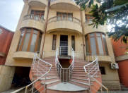 Satılır 5 otaqlı 275 m2 villa Nəsimi m.