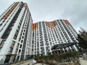 Satılır 4 otaqlı 123.6 m2 yeni tikili Elmlər Akademiyası m.