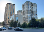 Satılır 3 otaqlı 140 m2 yeni tikili Elmlər Akademiyası m.