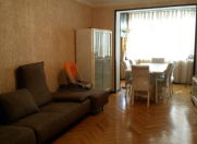 Satılır 2 otaqlı 60 m2 köhnə tikili Nəsimi r.