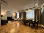 Satılır 3 otaqlı 140 m2 yeni tikili Gənclik m.