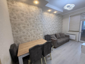 Satılır 2 otaqlı 50 m2 yeni tikili Xalqlar Dostluğu m.