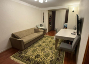 Satılır 2 otaqlı 52 m2 köhnə tikili Elmlər Akademiyası m.