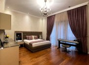 Satılır 4 otaqlı 200 m2 yeni tikili Azərbaycan Dillər Universiteti