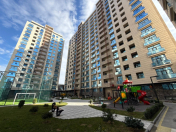 Satılır 4 otaqlı 195 m2 yeni tikili 28 May m.