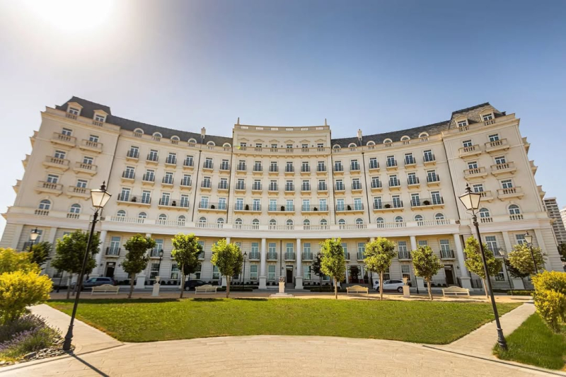 Satılır 4 otaqlı 145 m2 yeni tikili Ağ şəhər