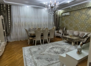 Satılır 4 otaqlı 137 m2 yeni tikili İnşaatçılar m.