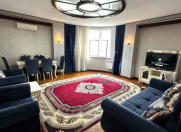 Satılır 3 otaqlı 125 m2 yeni tikili İnşaatçılar m.