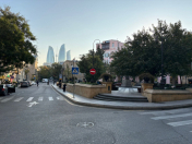 Satılır 3 otaqlı 90 m2 köhnə tikili İçəri Şəhər m.