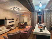 Satılır 3 otaqlı 140 m2 yeni tikili İnşaatçılar m.