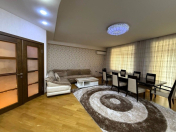 Satılır 3 otaqlı 168 m2 yeni tikili Heydər Əliyev Mərkəzi