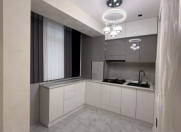 Satılır 3 otaqlı 90 m2 köhnə tikili Həzi Aslanov m.