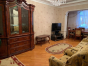 Satılır 3 otaqlı 90 m2 köhnə tikili Xətai r.