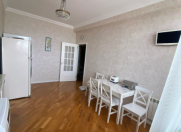 Satılır 2 otaqlı 90 m2 yeni tikili Nəriman Nərimanov m.