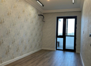 Satılır 2 otaqlı 75 m2 köhnə tikili Gənclik m.