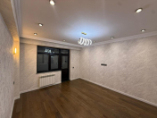 Satılır 3 otaqlı 82 m2 yeni tikili Bakıxanov