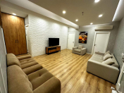 Satılır 4 otaqlı 130 m2 yeni tikili Həzi Aslanov m.
