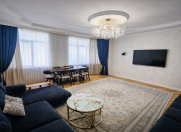 Satılır 3 otaqlı 130 m2 yeni tikili Gənclik m.